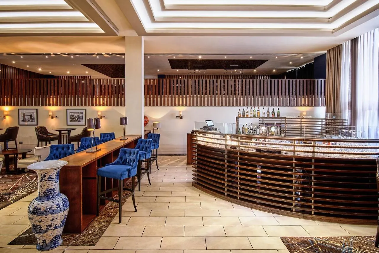 הית'רו Sheraton Heathrow Hotel