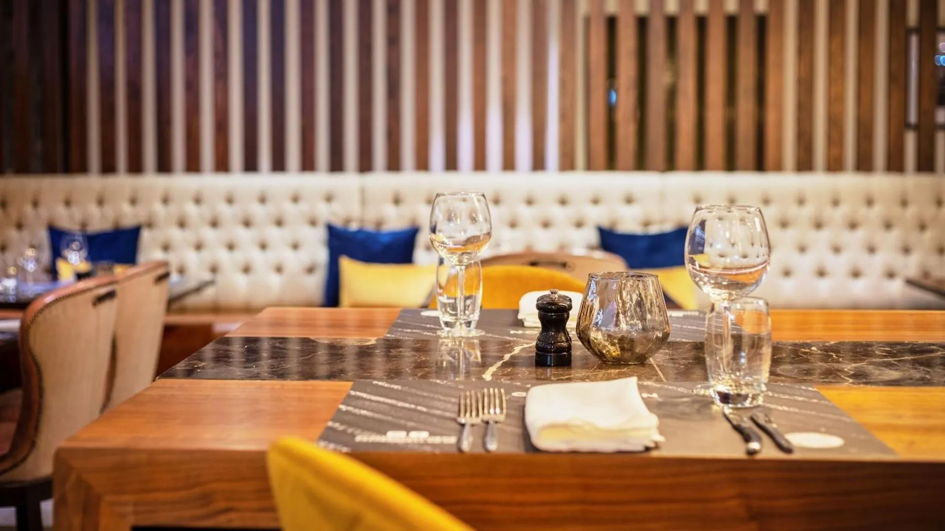 הית'רו Sheraton Heathrow Hotel
